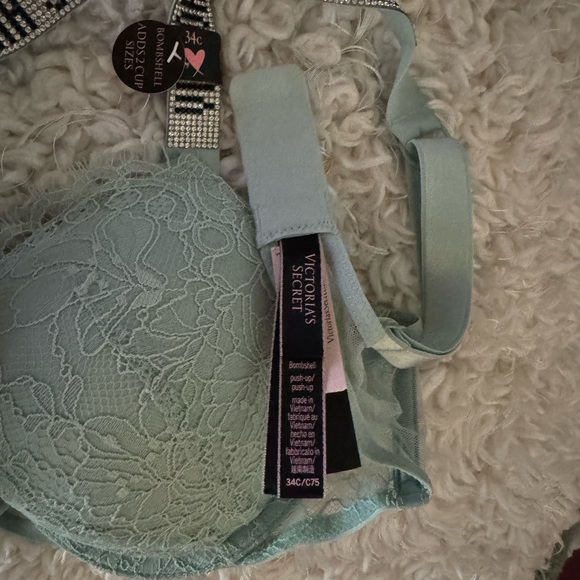 Bombshell bling - Picture 2 of 2